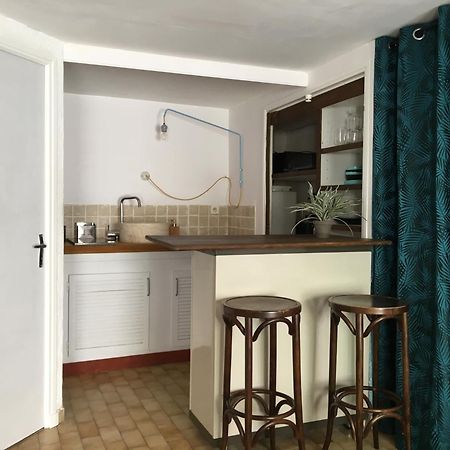 Studio Avec Terrasse Sur Cour, Authentique, Calme Avignon Exteriör bild